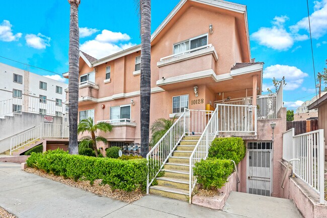 Photo - 10128 Hillhaven Ave Unidad 105