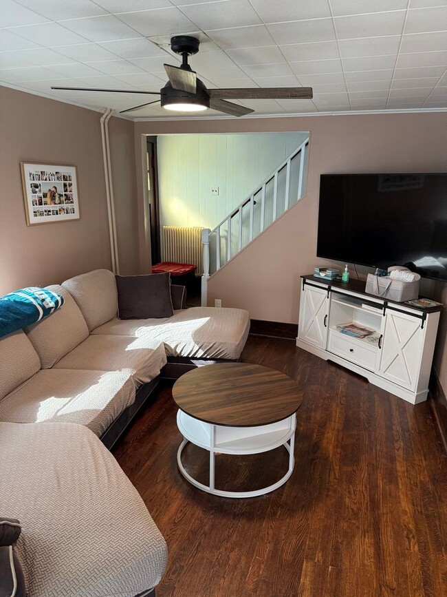 Photo - Charming 3BR House in Albany