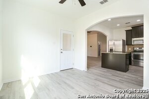 Photo - 6281 Begonia