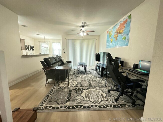5026 Astor Cir