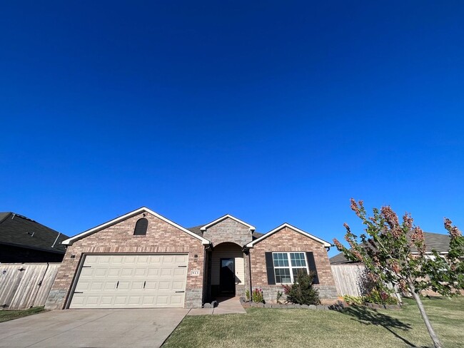 Photo - Available now 4 Bed 2 Bath in Mustang!