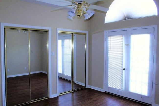 Photo - 1616 Avenue N