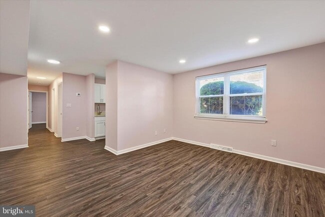 Photo - 4411 Falls Bridge Dr Unit L