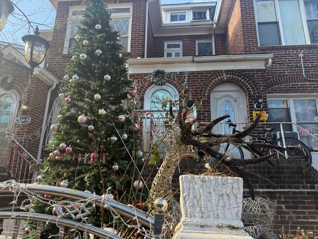 Photo - 3334 89th St Unit 2