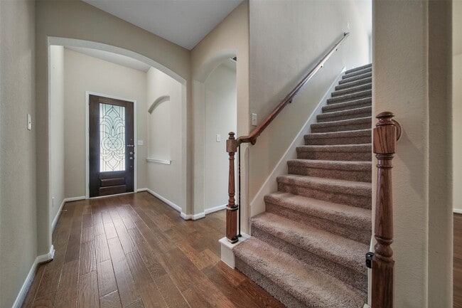 Photo - 25208 Forest Ledge Dr