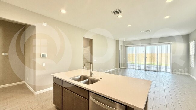 Photo - 40974 W Hillman Dr