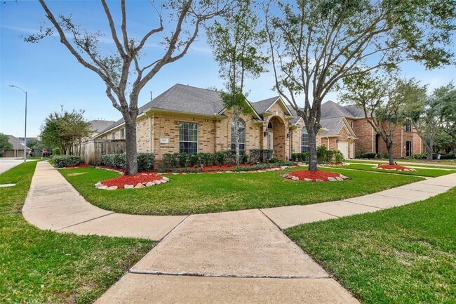 Photo - 3015 Newbrook Dr