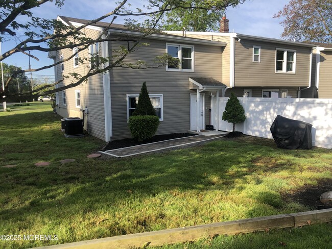 Photo - 12 Johnson St Townhome
