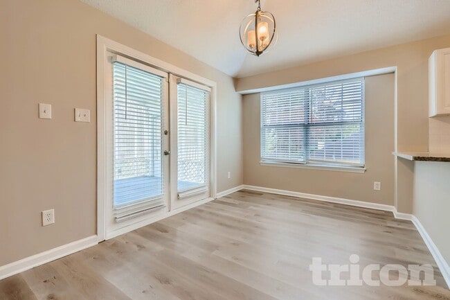 Photo - 56 Park Timbers Dr