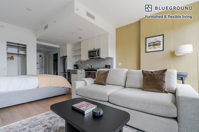 Photo - 3 Tingey Sq SE Unidad FL8-ID1185