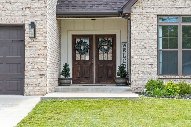 Photo - Large 4 bedroom home for rent in Sango!