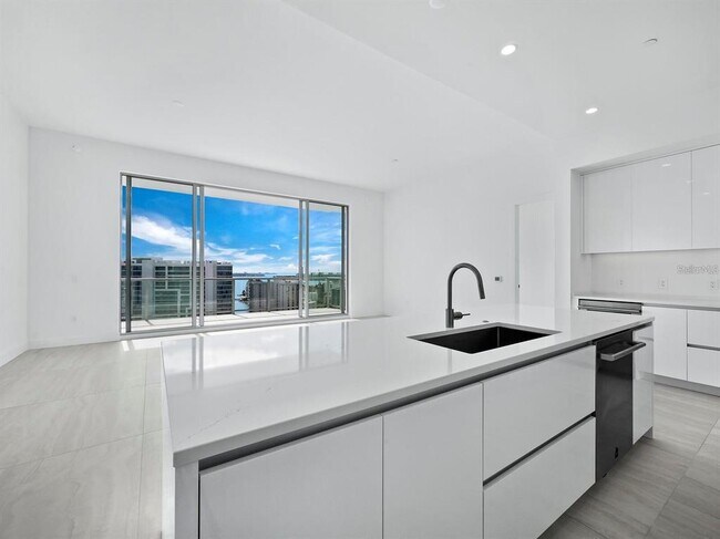 Photo - 301 Quay Commons Unit 1809