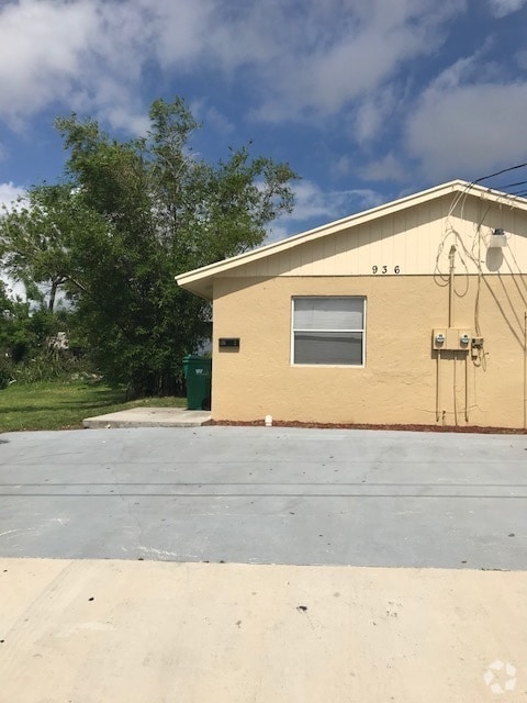 Building Photo - Rawls 936 Unit 2 Rental