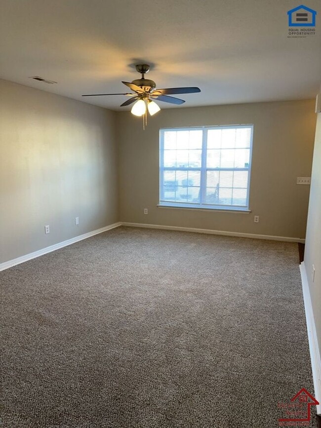 Photo - 3947 Webb Oaks Ct