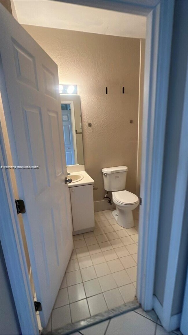 Photo - 2551 SE 16th Terrace Unit 104