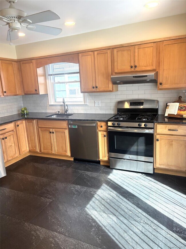 Photo - 95 Holland St Unidad 1