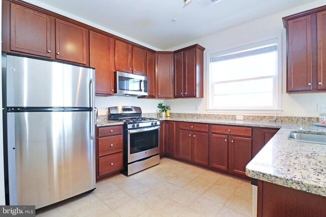 Building Photo - 24620 Byrne Meadow Square Unit 300