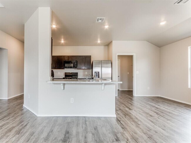 Photo - 9500 Saddle Dr