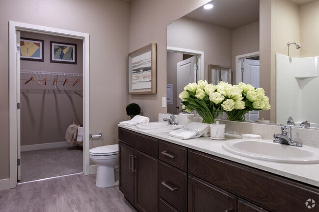 1 Bedroom - Bathroom