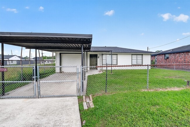 Building Photo - 1200 Cypress St