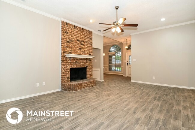 Photo - 1450 Cromwell Ct