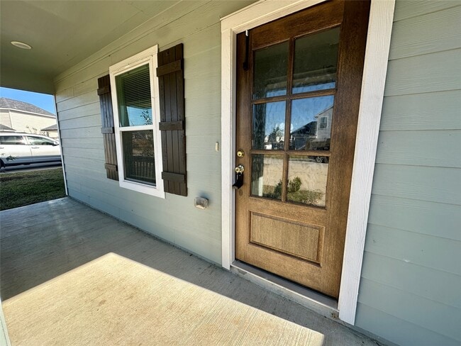 Photo - 16635 Colleen Pl