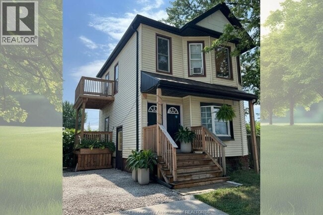 Photo - 1567 Cataraqui St