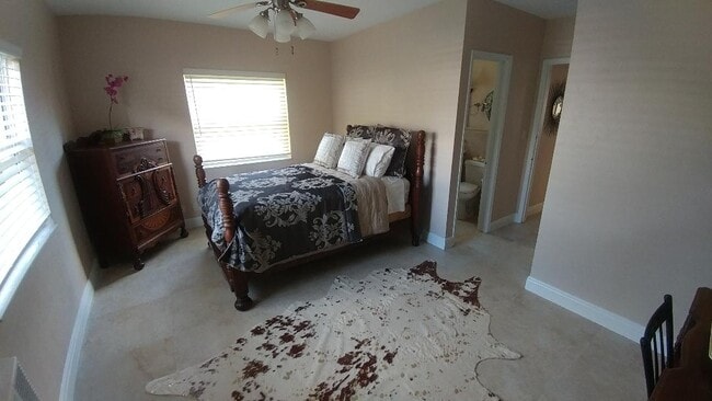 Front Bedroom - 3406 Norfolk St