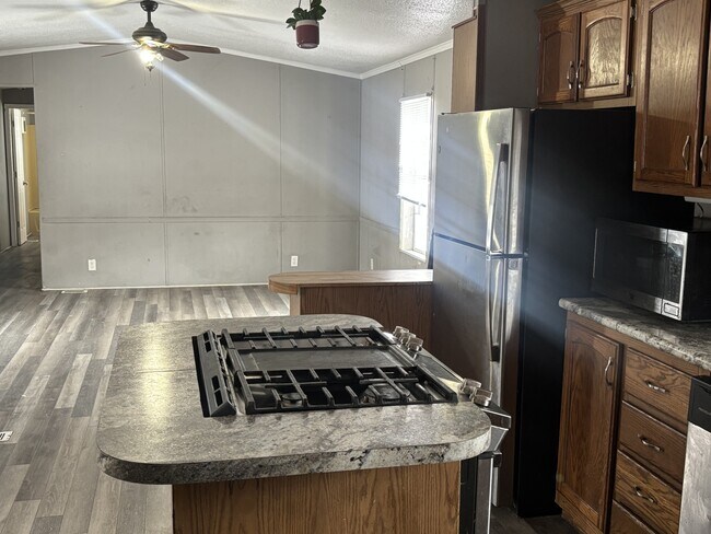 Photo - 1735 Blackhawk Dr