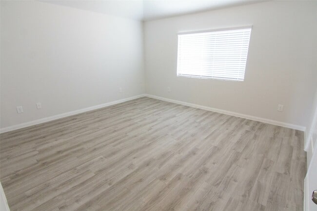 5302 Tuglow Ravine Trl