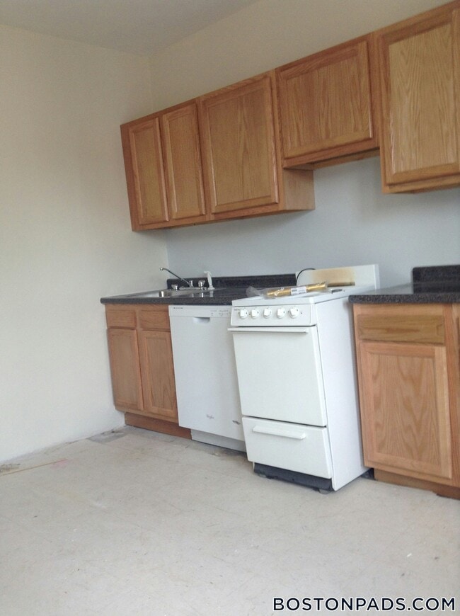 Photo - 1381 Commonwealth Ave Unit 7