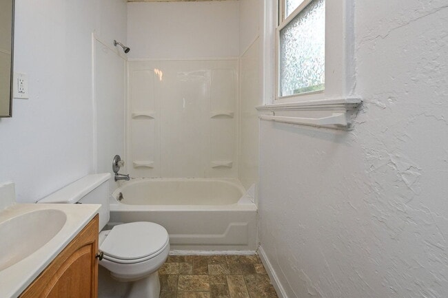 Photo - 2316 Chickasaw St
