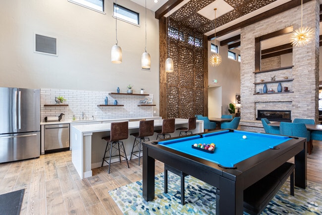 Interior Photo - Encore Skyline