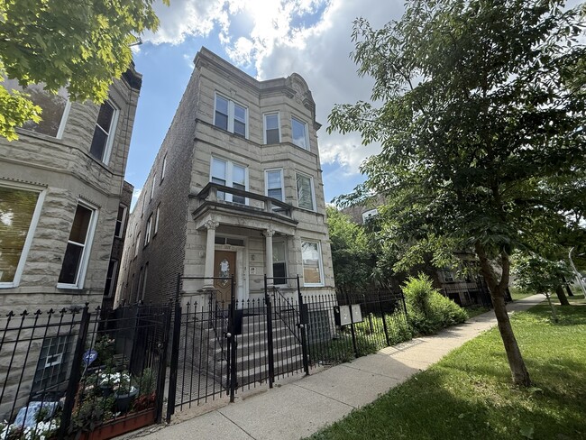 Photo - 1239 S Spaulding Ave Apartment Unit 2RE