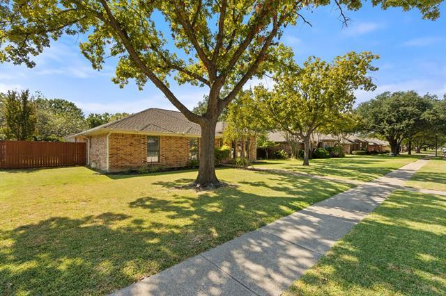Photo - 837 Parkway Blvd
