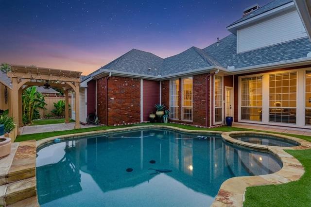 Photo - 4404 Hollow Oak Dr