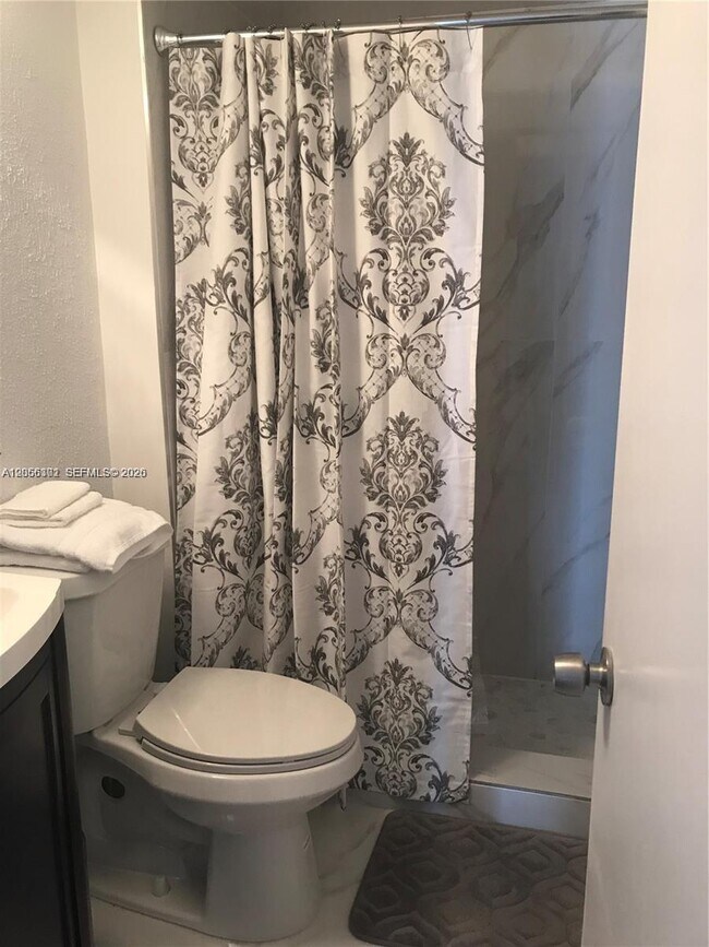 Photo - 1301 NE Miami Gardens Dr Unit 524W