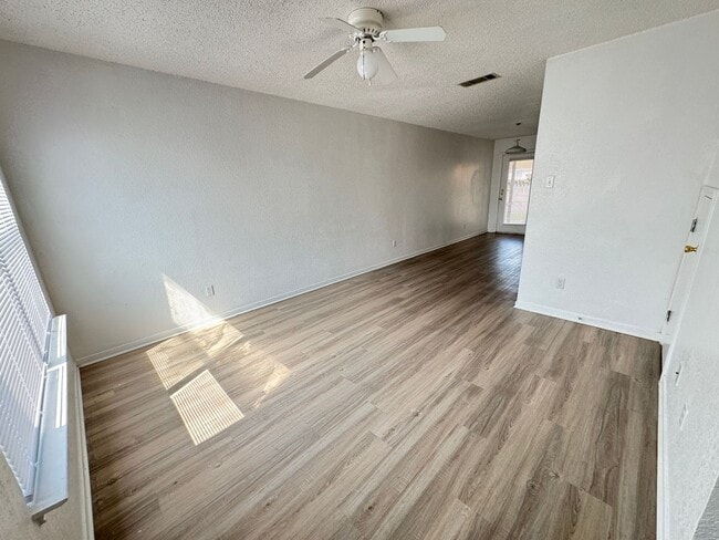 1306 Monroe Loop Unit A