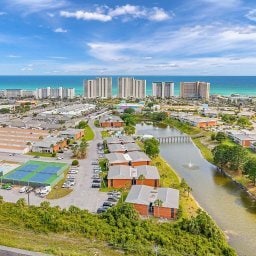 Building Photo - 4000 Gulf Terrace Dr Rental