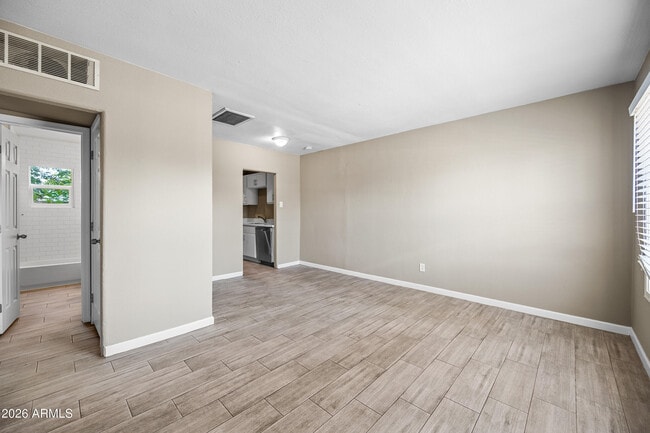 Photo - 907 N 22nd Pl Unit 2