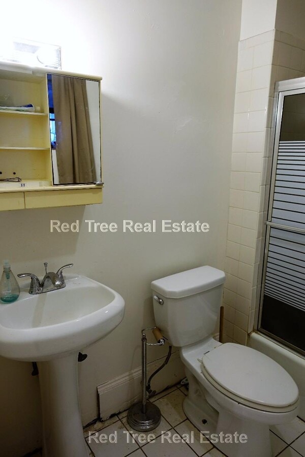 Photo - 132 Chiswick Rd Unidad B