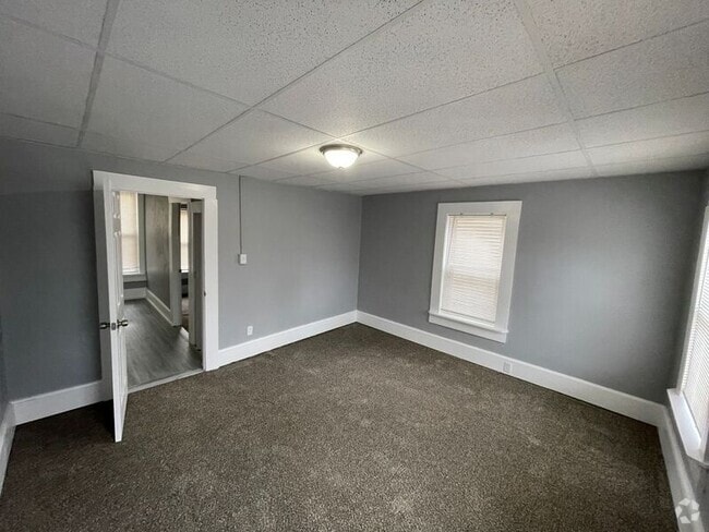 Building Photo - 71 Vine St Unit A Rental