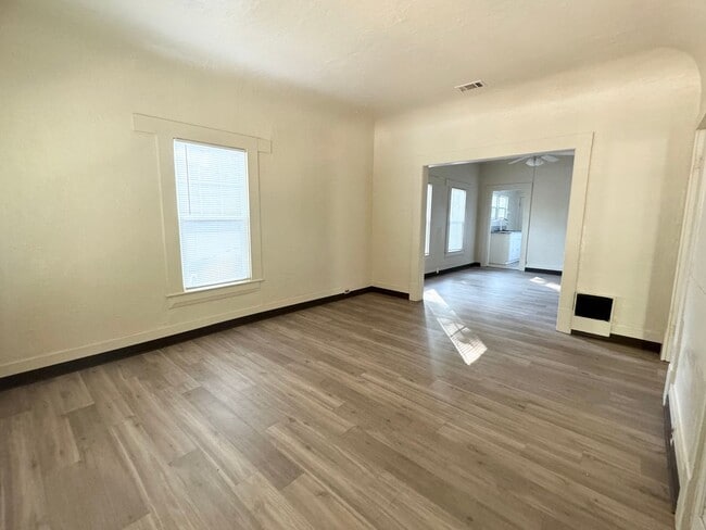 Photo - 420 W 4th St Unit 420 W. 4th Street #B