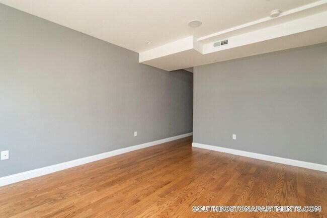 Photo - 339 D St Unidad 5