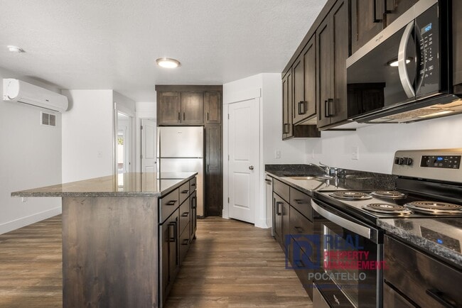Photo - 110 W Siphon Rd Unit #201