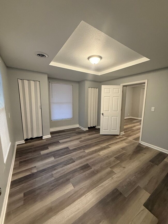 Photo - 406 S Oak St