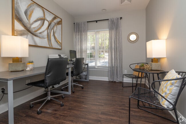 Centro de negocios - Eastwood Village Apartment Homes
