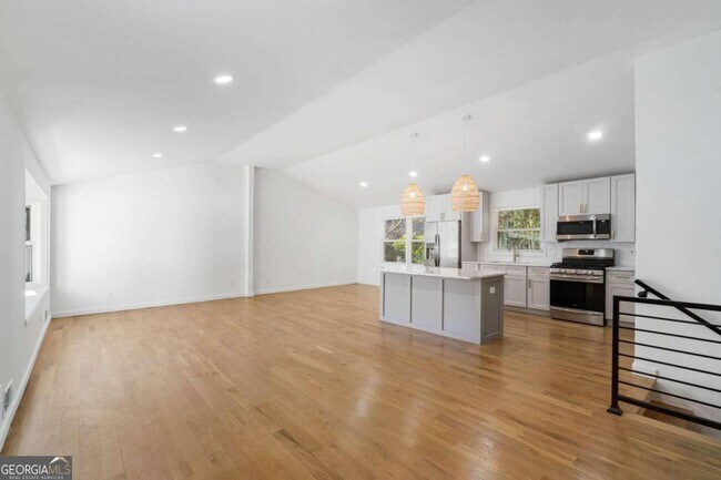 Photo - 4266 N Shallowford Rd