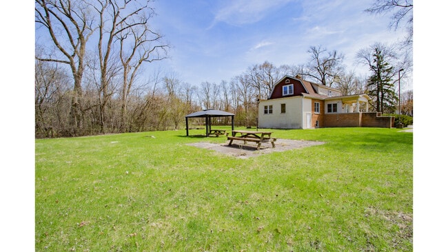 Photo - 1305 Oswego Rd