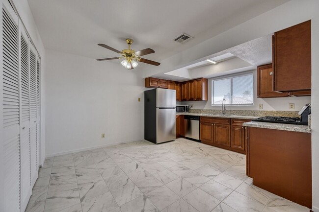 Photo - Cute and cozy 2 bedroom with all appliances Unit 4
